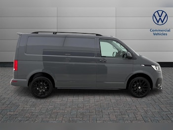 Used Volkswagen Transporter 2021 for sale - 77533272: Photo