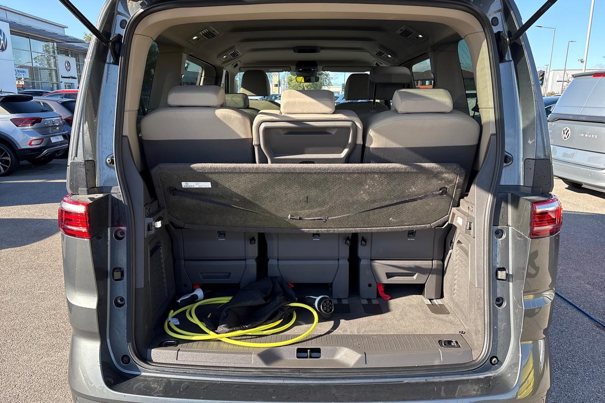 Used Volkswagen Multivan 2024 for sale - 76677620: Photo 12