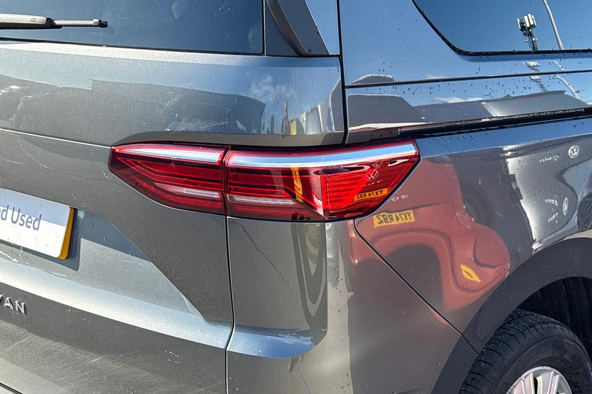 Used Volkswagen Multivan 2024 for sale - 76677620: Photo 18