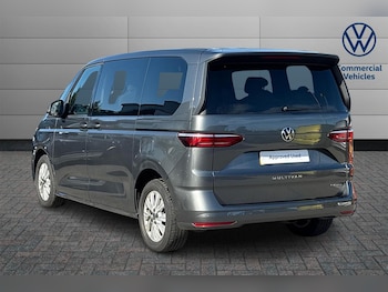 Used Volkswagen Multivan 2024 for sale - 76677620: Photo