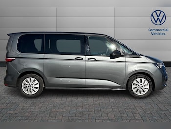 Used Volkswagen Multivan 2024 for sale - 76677620: Photo