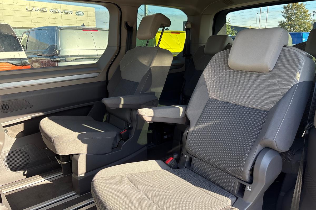 Used Volkswagen Multivan 2024 for sale - 76677620: Photo 9