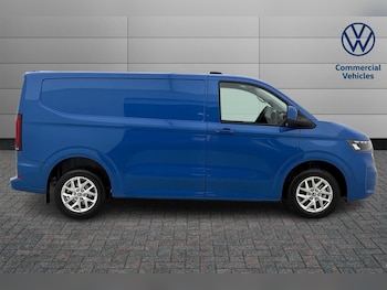 Used Volkswagen Transporter 2025 for sale - 76760647: Photo