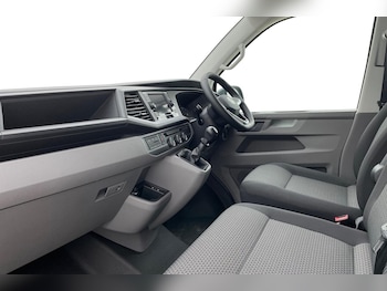 Used Volkswagen Transporter 2024 for sale - 76677426: Photo