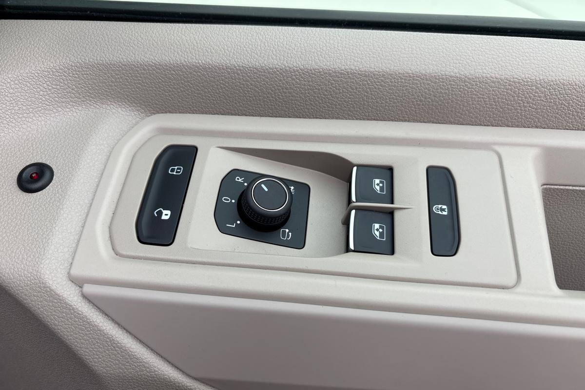 Used Volkswagen Multivan 2025 for sale - 76680429: Photo 22