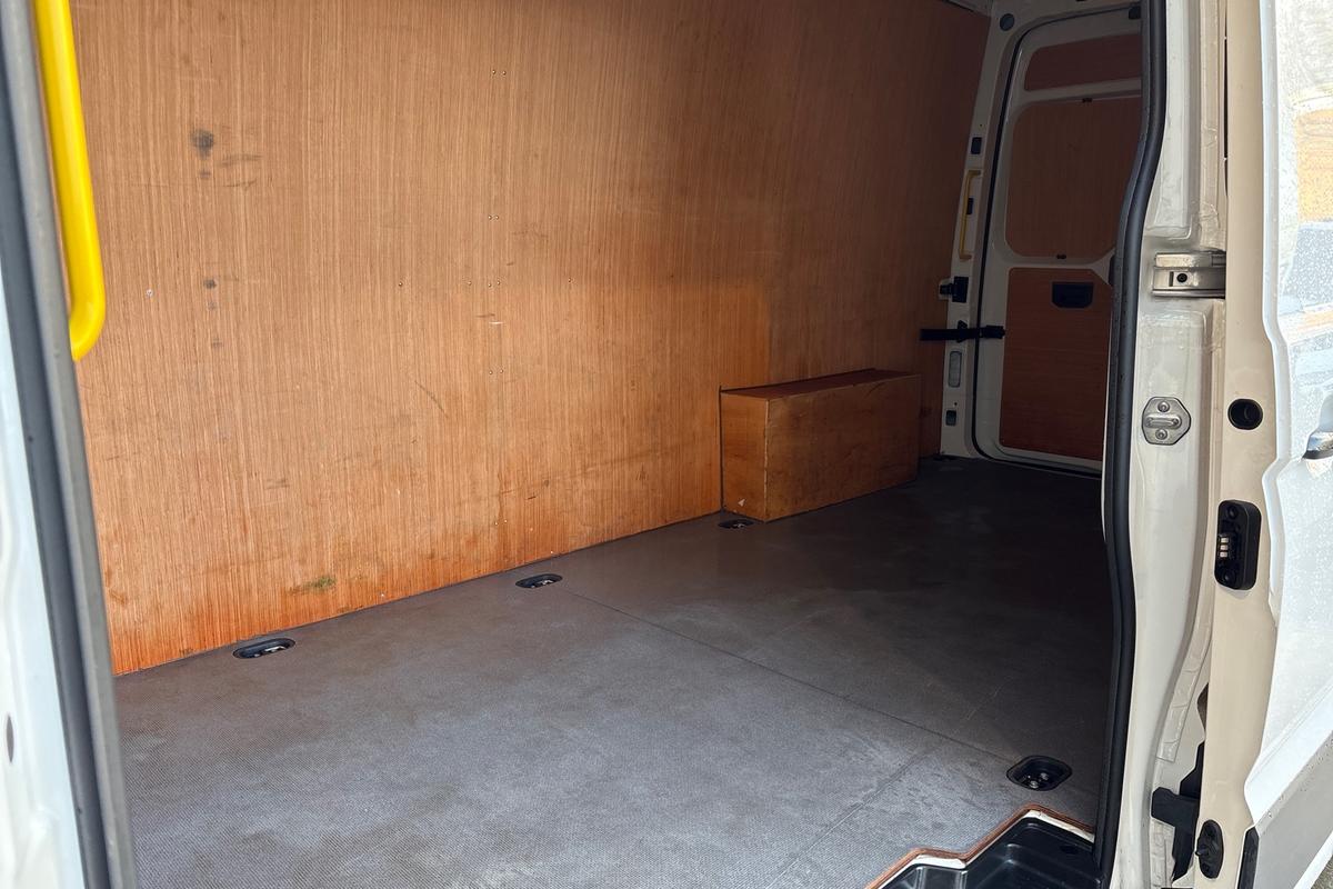 Used Volkswagen Crafter 2023 for sale - 76675759: Photo 9