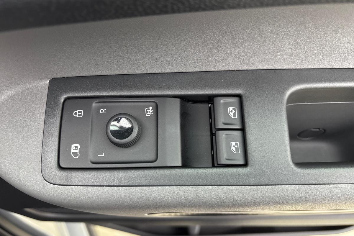 Used Volkswagen ID.Buzz 2024 for sale - 76676624: Photo 23