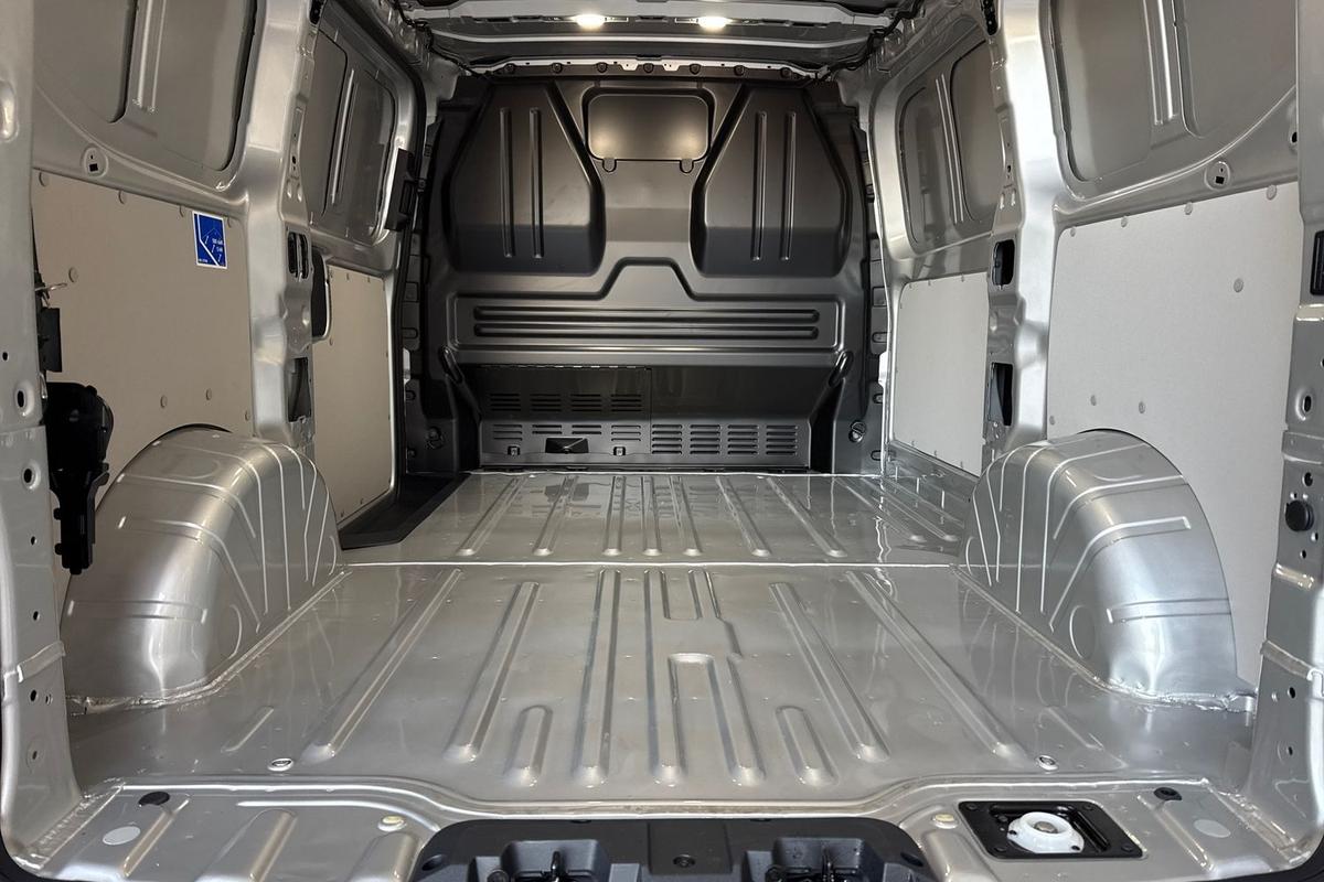 Used Volkswagen Transporter 2025 for sale - 77576211: Photo 12