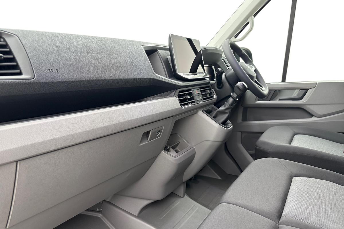 Used Volkswagen Crafter 2025 for sale - 76678541: Photo 2