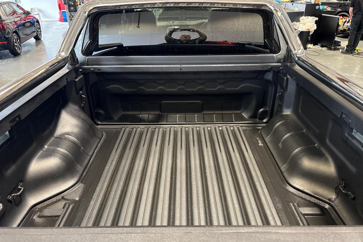 Used Volkswagen Amarok 2024 for sale - 76677531: Photo 12