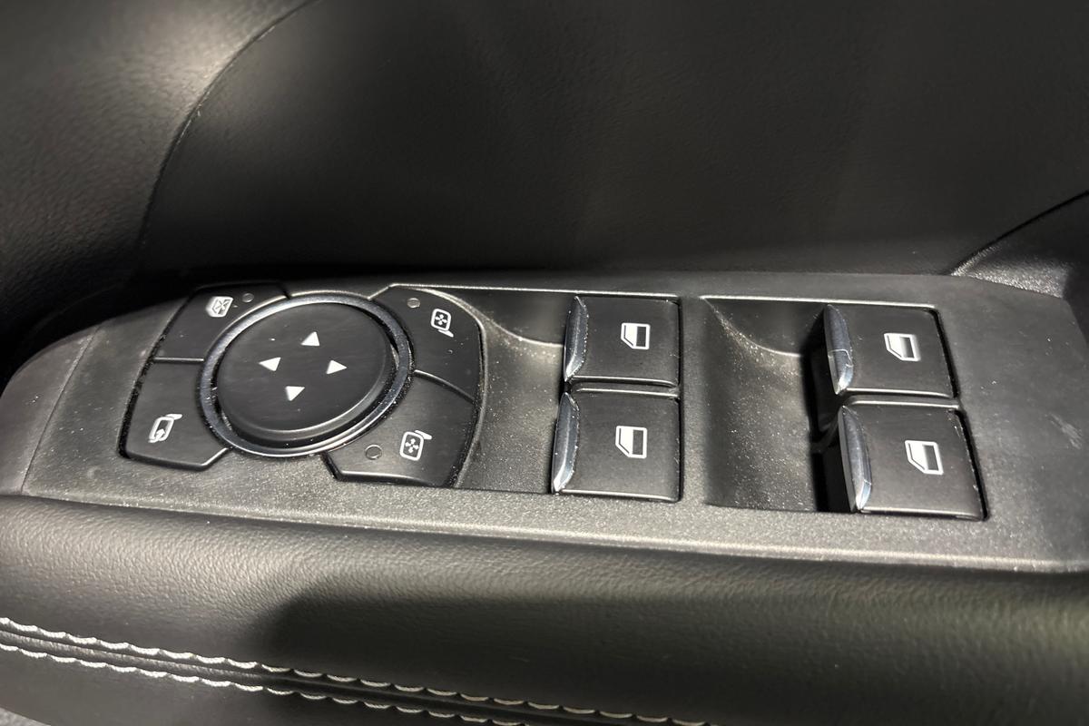 Used Volkswagen Amarok 2024 for sale - 76677531: Photo 24