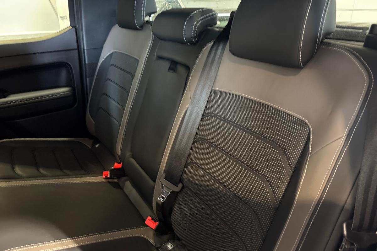 Used Volkswagen Amarok 2024 for sale - 76677531: Photo 9