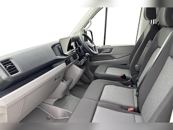 Used Volkswagen Crafter 2025 for sale - 76757392: Photo