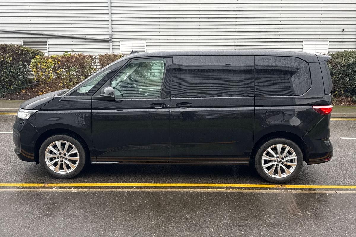 Used Volkswagen Multivan 2025 for sale - 77581986: Photo 22