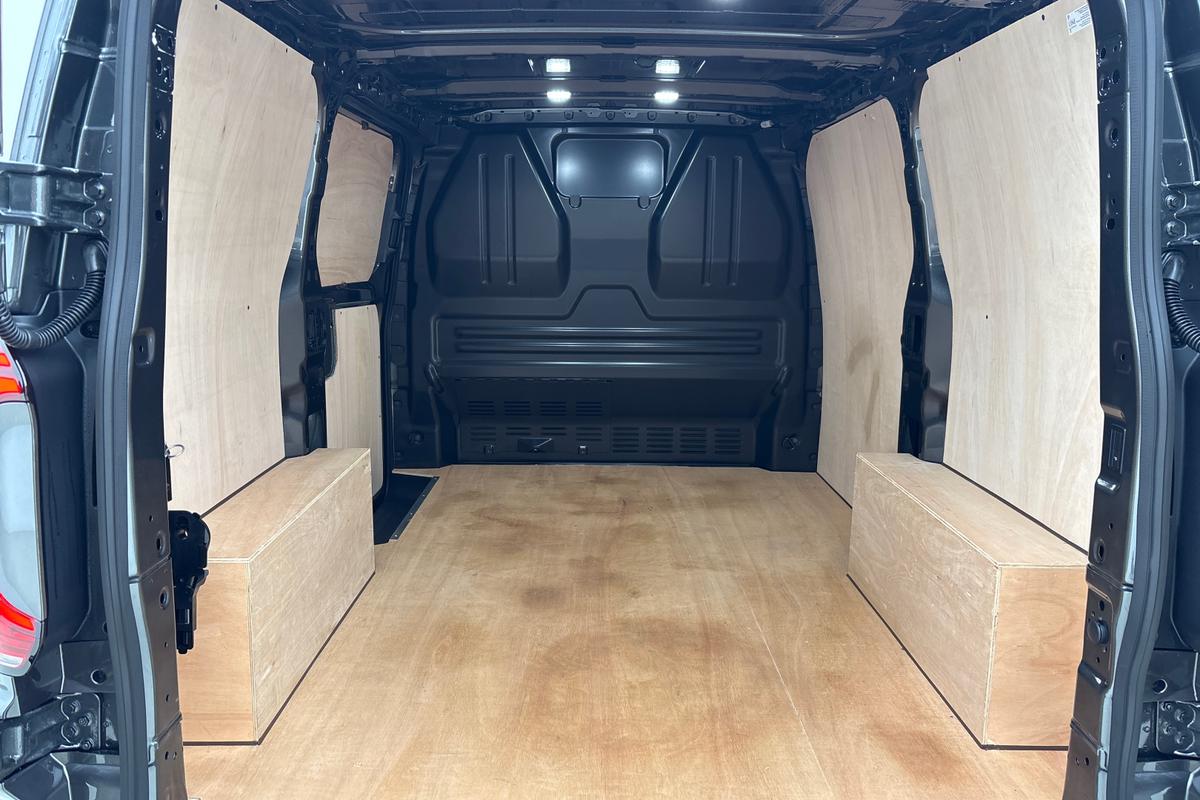 Used Volkswagen Transporter 2025 for sale - 76678047: Photo 12