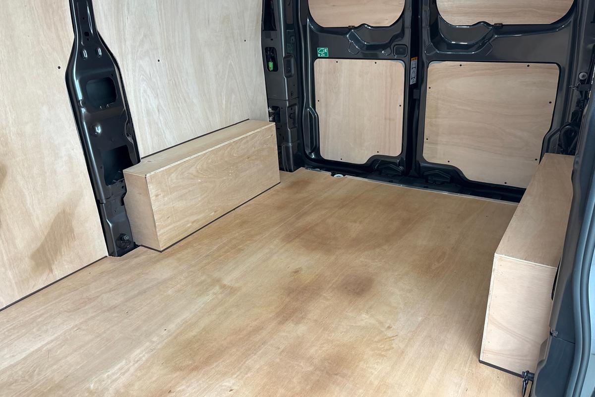 Used Volkswagen Transporter 2025 for sale - 76678047: Photo 9