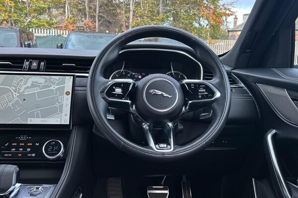 Used Jaguar F-Pace 2022 for sale - 76175398: Photo 15