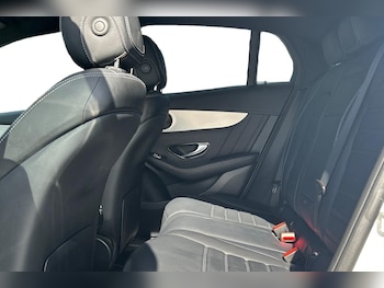 Used Mercedes-Benz GLC 2021 for sale - 75809607: Photo