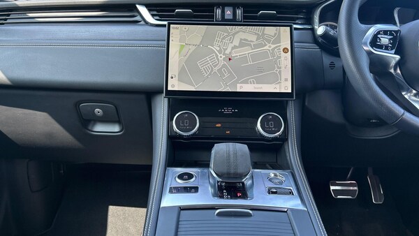 Used Jaguar F-Pace 2023 for sale - 75614460: Photo 14