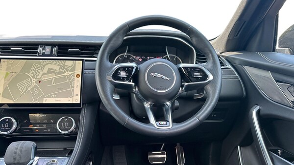 Used Jaguar F-Pace 2023 for sale - 75614460: Photo 15