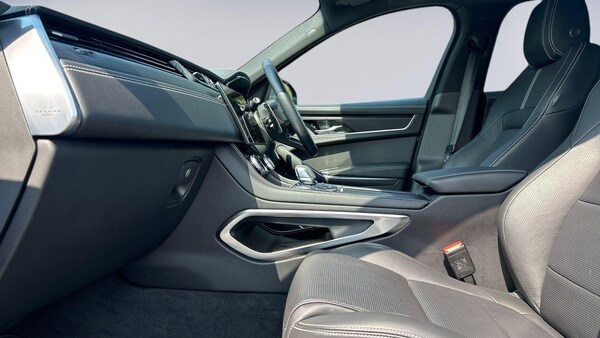 Used Jaguar F-Pace 2023 for sale - 75614460: Photo 3