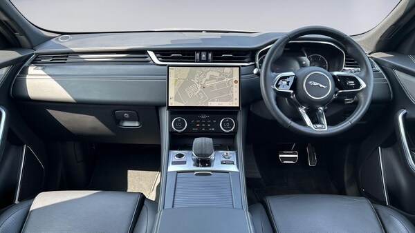 Used Jaguar F-Pace 2023 for sale - 75614460: Photo 9