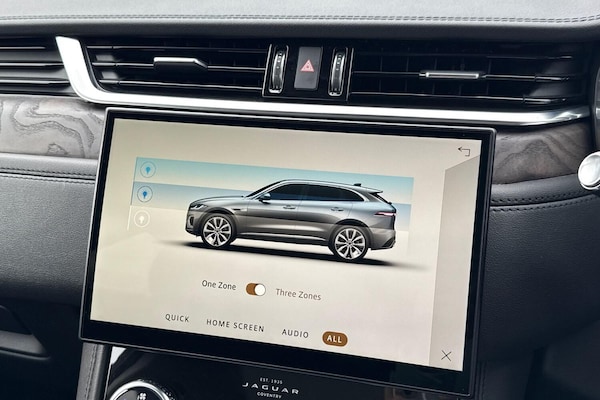 Used Jaguar F-Pace 2021 for sale - 75449562: Photo 41