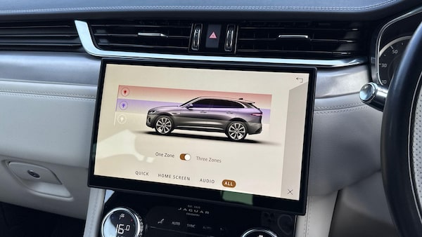 Used Jaguar F-Pace 2022 for sale - 75658427: Photo 39