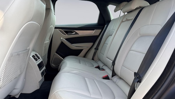 Used Jaguar F-Pace 2022 for sale - 75658427: Photo 4