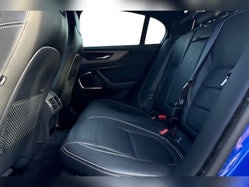 Used Jaguar XE 2019 for sale - 75448499: Photo