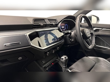 Used Audi Q3 2019 for sale - 79051085: Photo