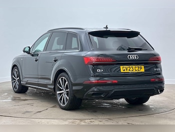 Used Audi Q7 2023 for sale - 79057160: Photo
