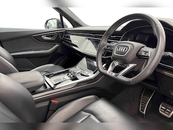 Used Audi Q7 2023 for sale - 79057160: Photo