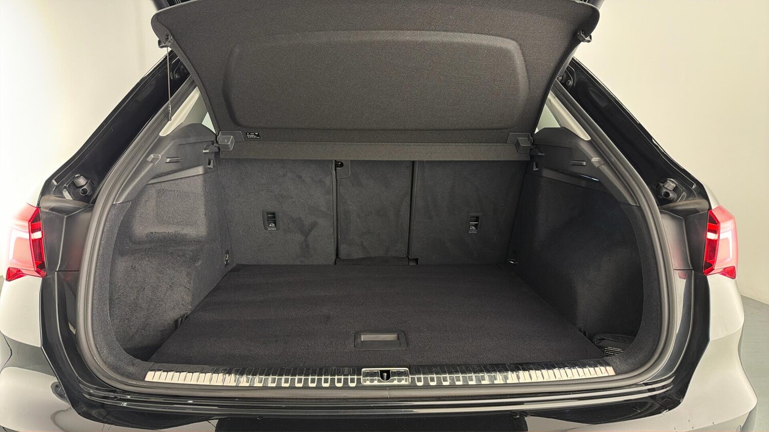 Used Audi Q3 2021 for sale - 78206341: Photo 21