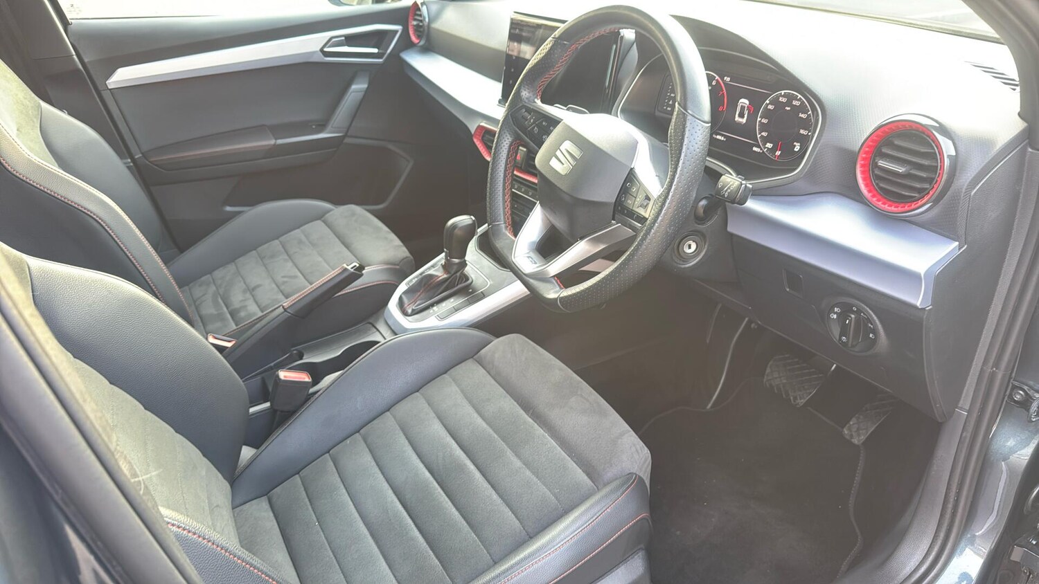 Used SEAT Arona 2024 for sale - 78206333: Photo 24