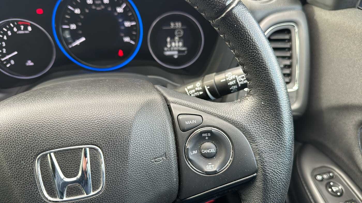 Used Honda HR-V 2018 for sale - 78206359: Photo 18