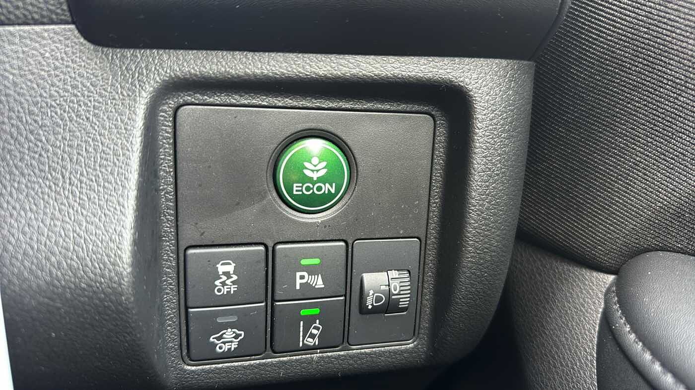 Used Honda HR-V 2018 for sale - 78206359: Photo 28