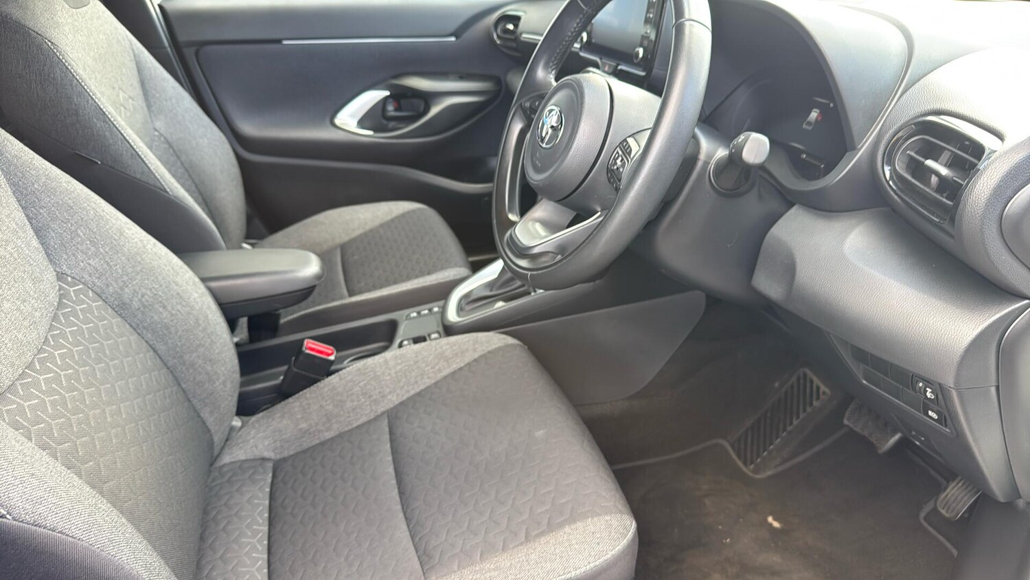 Used Toyota Yaris Cross 2023 for sale - 78206364: Photo 15