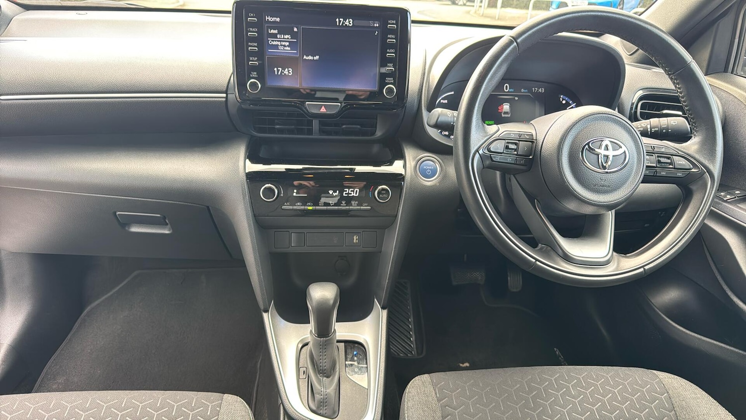 Used Toyota Yaris Cross 2023 for sale - 78206364: Photo 9