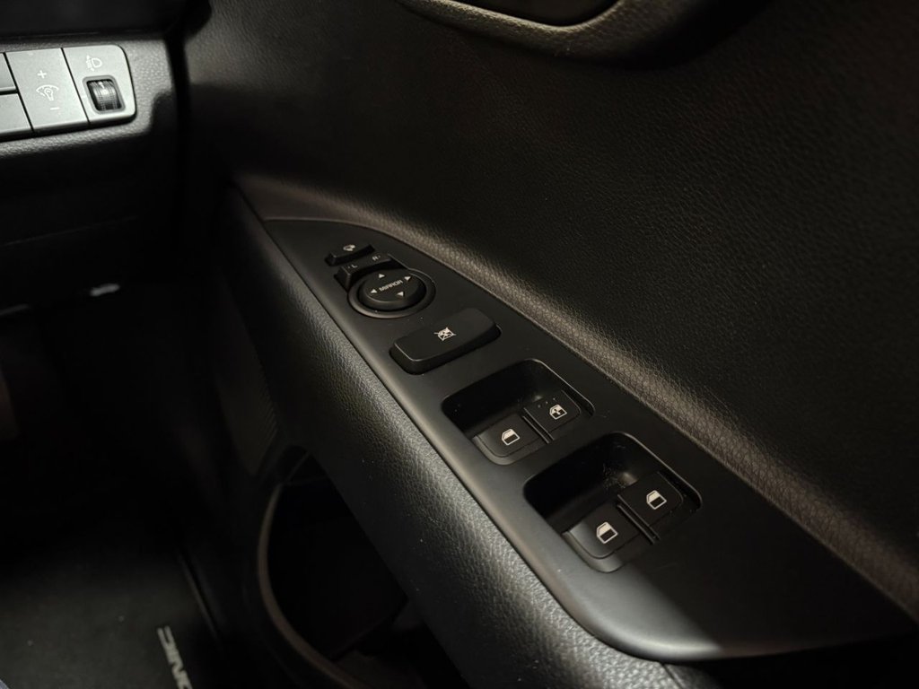 Used Kia Stonic 2020 for sale - 77293287: Photo 30