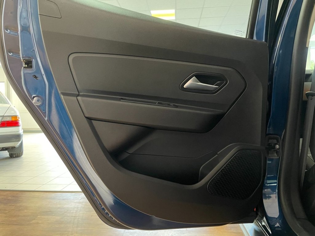 Used Dacia Duster 2018 for sale - 76069102: Photo 41