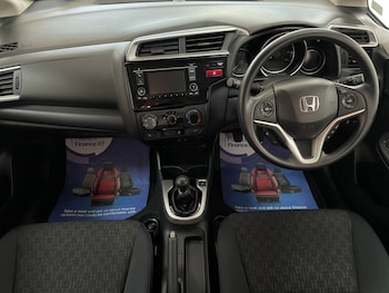 Used Honda Jazz 2017 for sale - 75554088: Photo