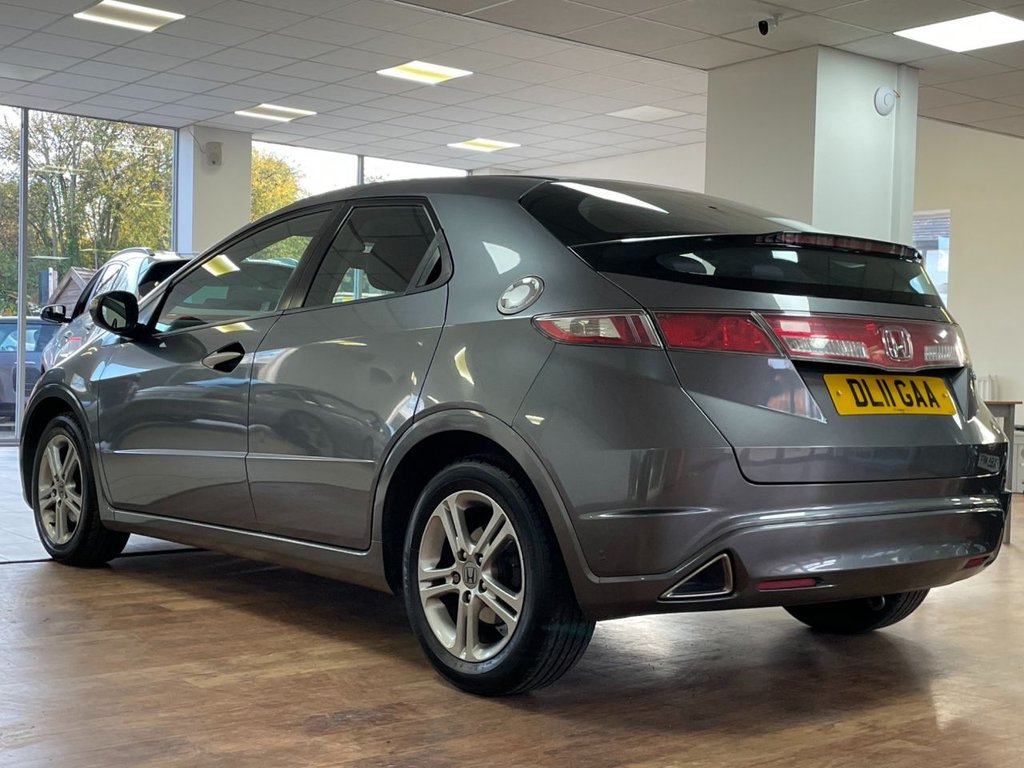 Used Honda Civic 2011 for sale - 76496247: Photo 10