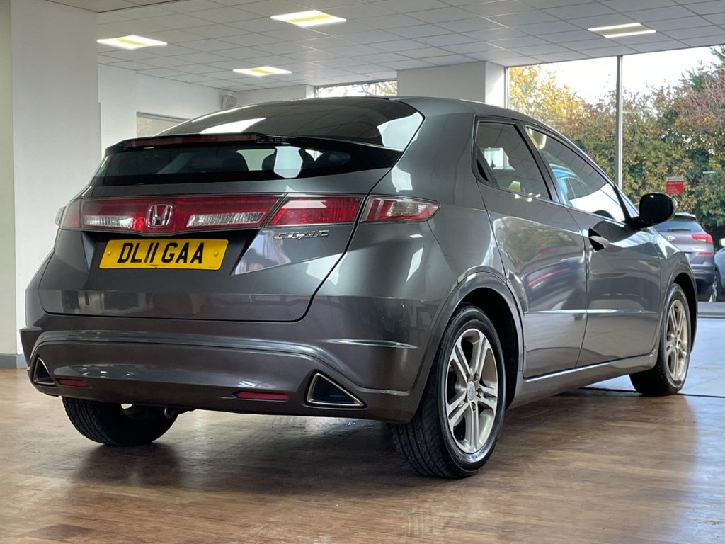 Used Honda Civic 2011 for sale - 76496247: Photo 12