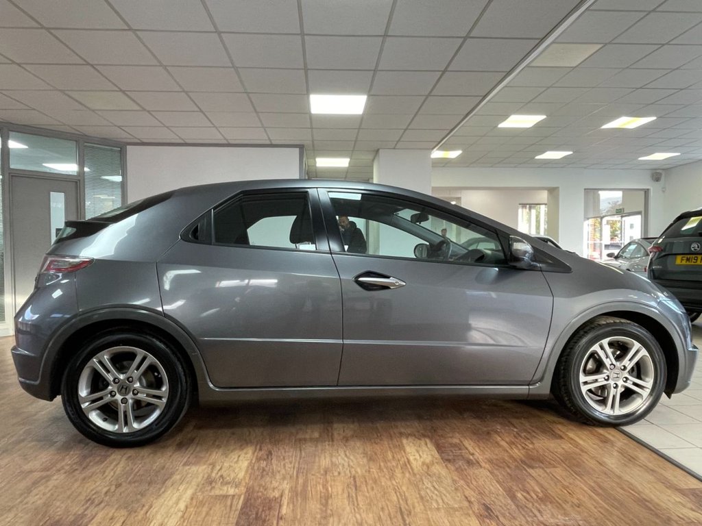 Used Honda Civic 2011 for sale - 76496247: Photo 13