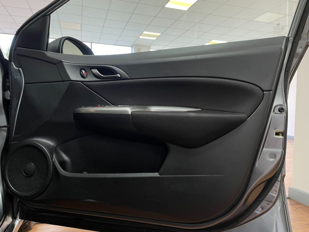 Used Honda Civic 2011 for sale - 76496247: Photo 36