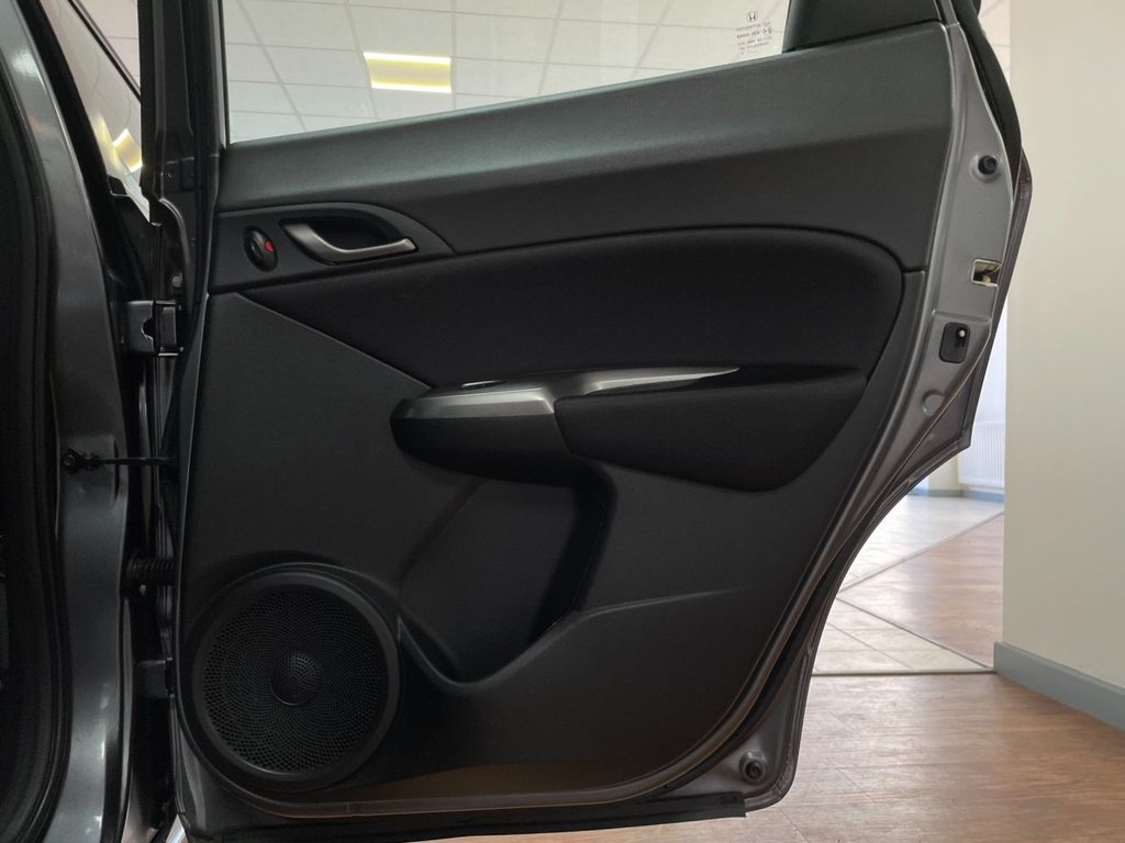 Used Honda Civic 2011 for sale - 76496247: Photo 37