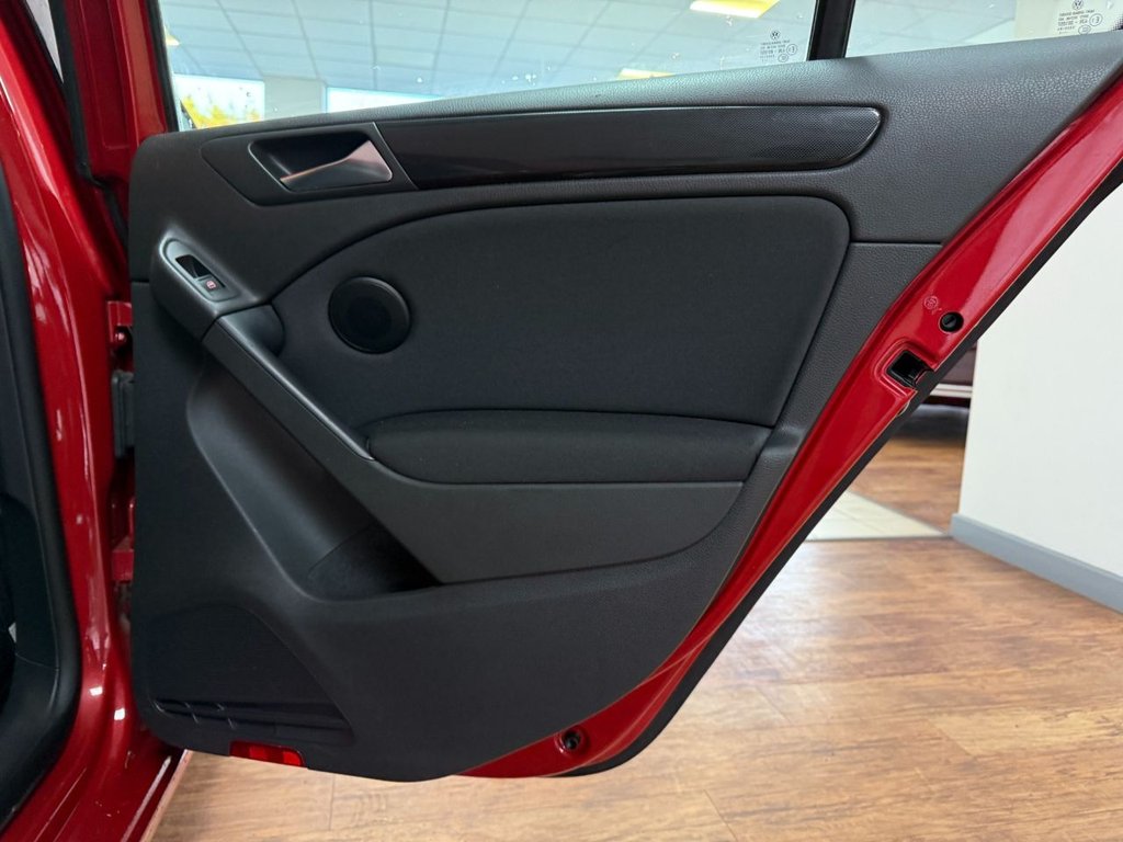 Used Volkswagen Golf 2011 for sale - 76927553: Photo 38