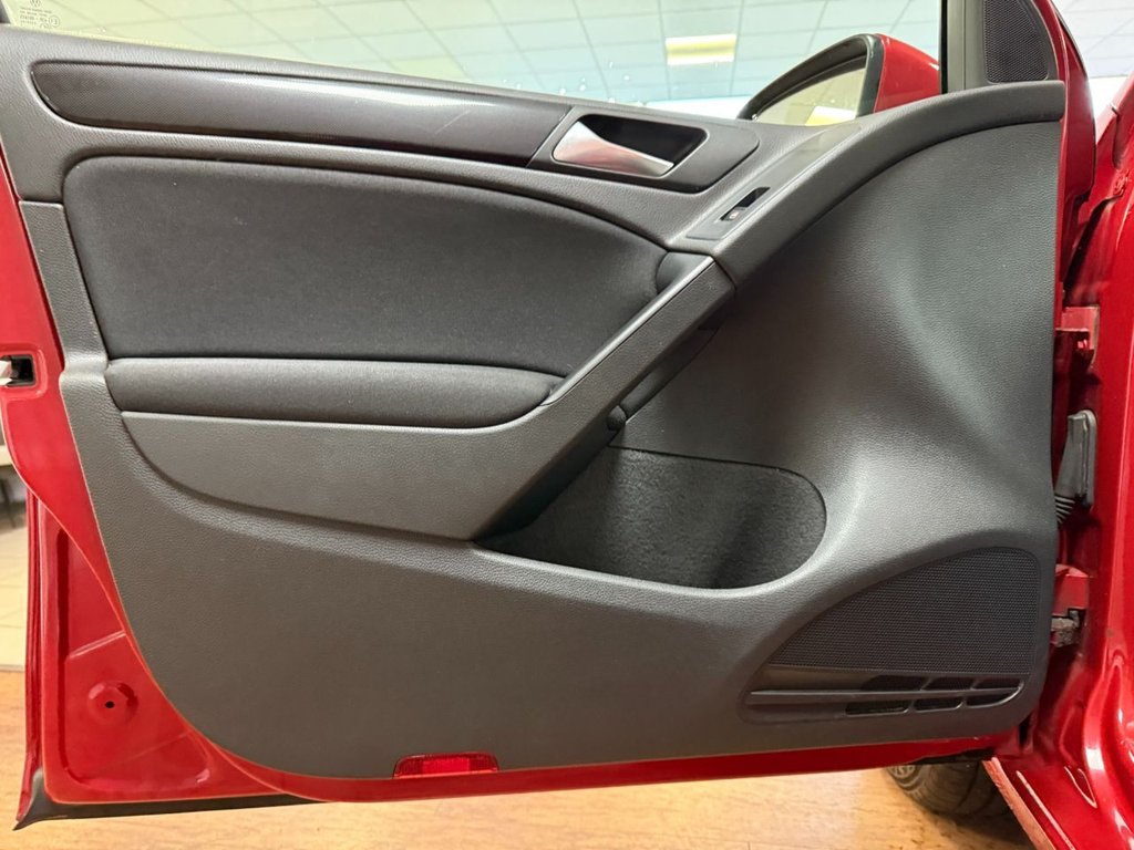 Used Volkswagen Golf 2011 for sale - 76927553: Photo 40