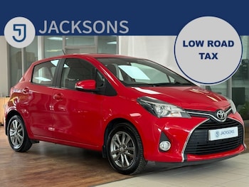 Used Toyota Yaris 2015 for sale - 75602526: Photo